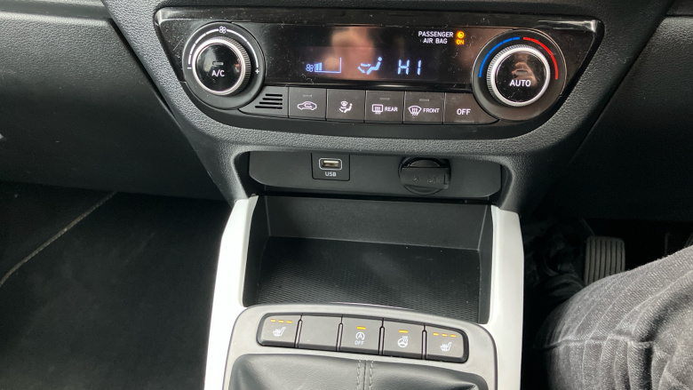 Hyundai i10 1.0 MPi Premium 5dr Petrol Hatchback